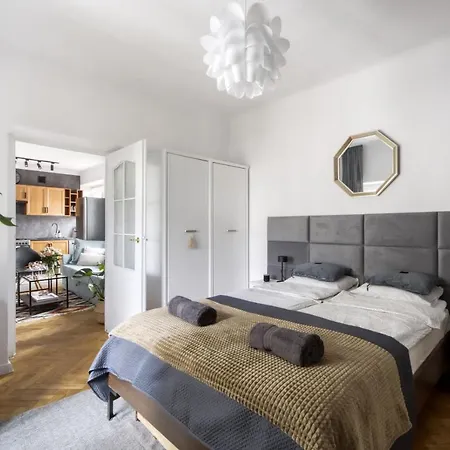 Parrot Dream Апартаменты Варшава